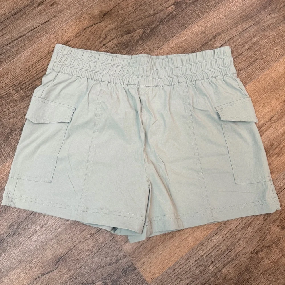 Yogalicious Trail Path Commuter Outdoor Short Womens L Green Cargo Athletic Hike